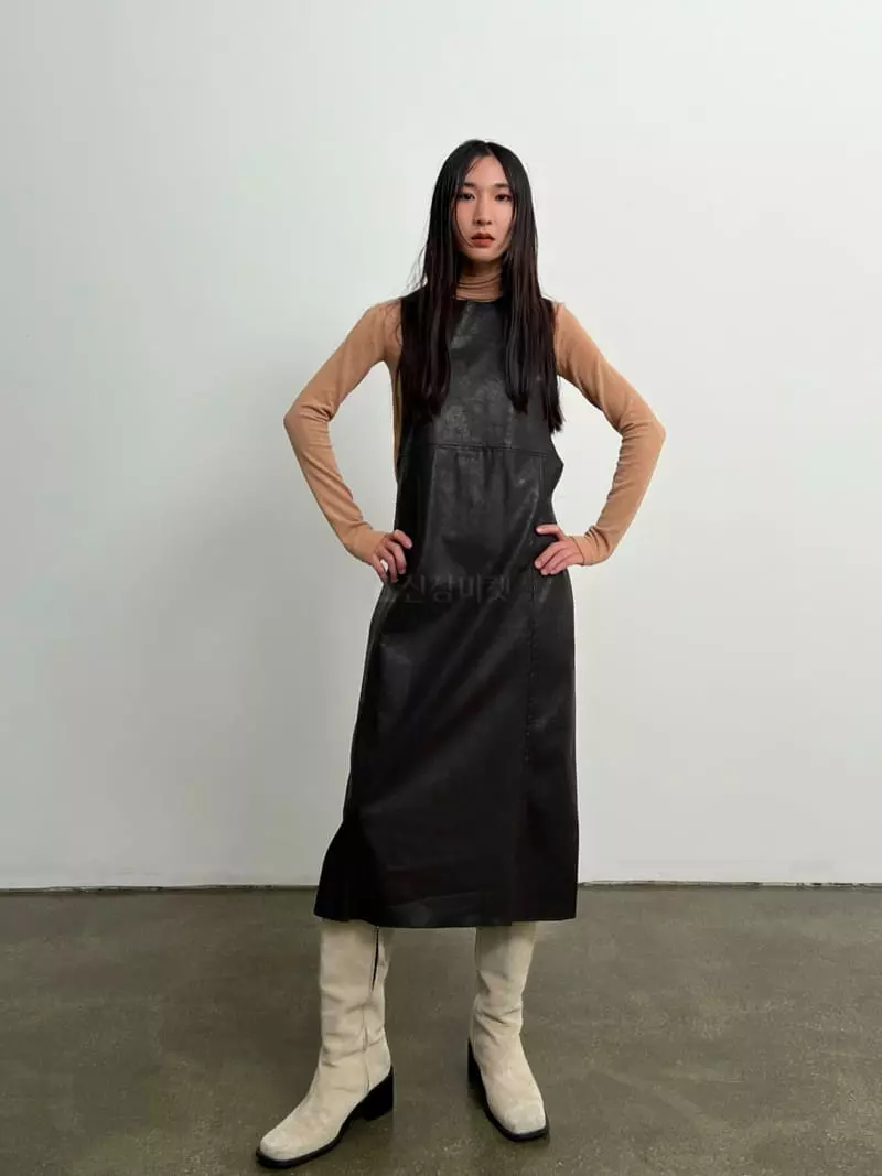 Inni - Korean Women Fashion - #momslook - J Cutting One-piece - 12
