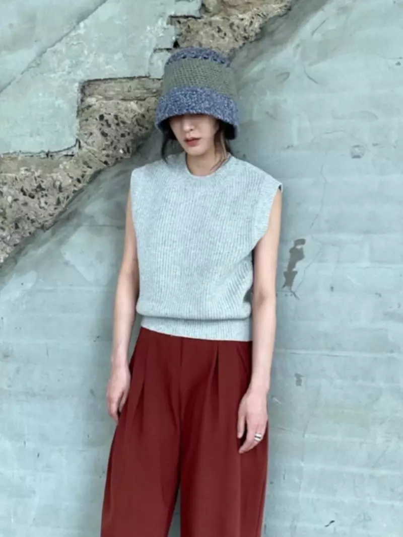Inni - Korean Women Fashion - #momslook - Knit Vest - 4