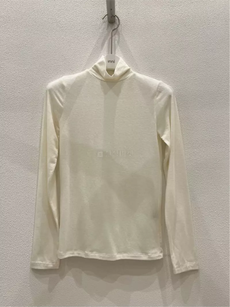 Inni - Korean Women Fashion - #vintageinspired - D Turtleneck Tee - 8