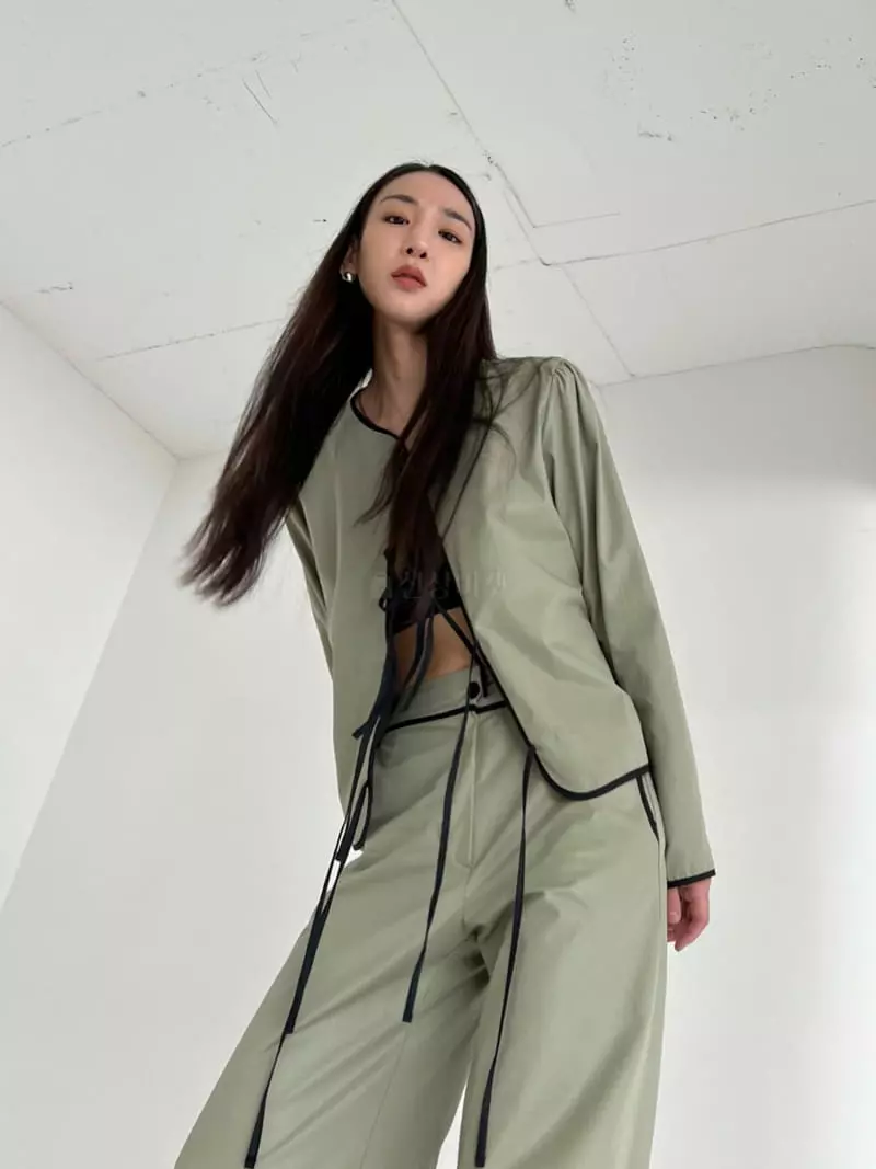 Inni - Korean Women Fashion - #momslook - Coating Jacket - 4