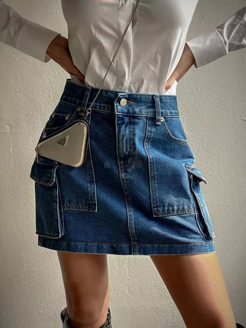 Inssense - Korean Women Fashion - #vintagekidsstyle - Cargo Pocket Mini Skirt - 3