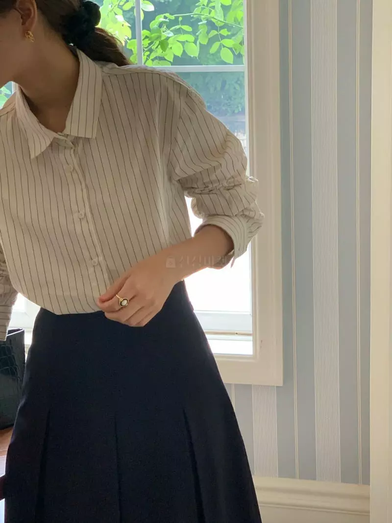 Jinsim - Korean Women Fashion - #momslook - Butter Shirt - 4