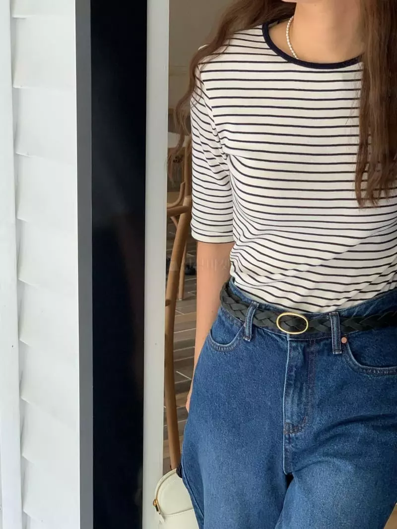 Jinsim - Korean Women Fashion - #restrostyle - Daisy Hallf Tee - 4