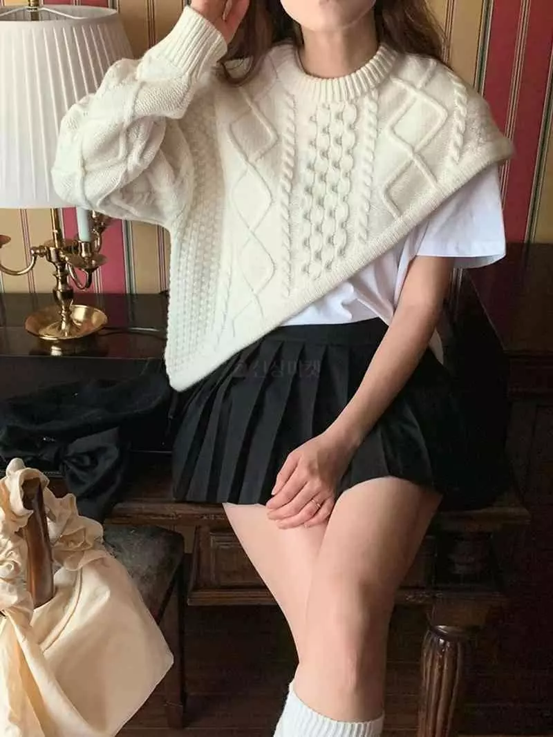 Jkichi - Korean Women Fashion - #shopsmall - Sasun Round Knit Tee