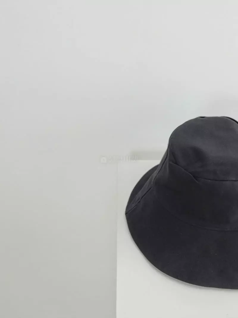 Jshop - Korean Women Fashion - #restrostyle - Velvet Reversible Hat - 7