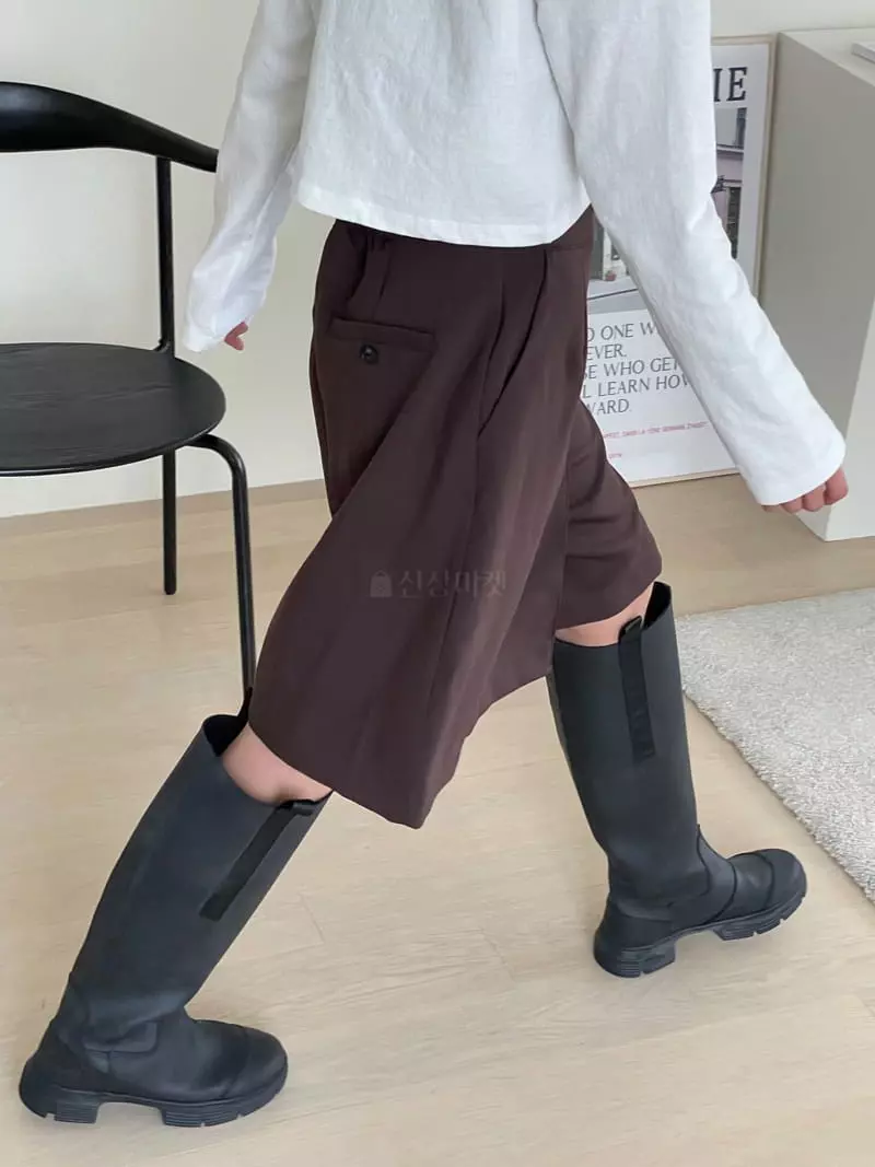Kare - Korean Women Fashion - #momslook - Wrap Shorts - 3