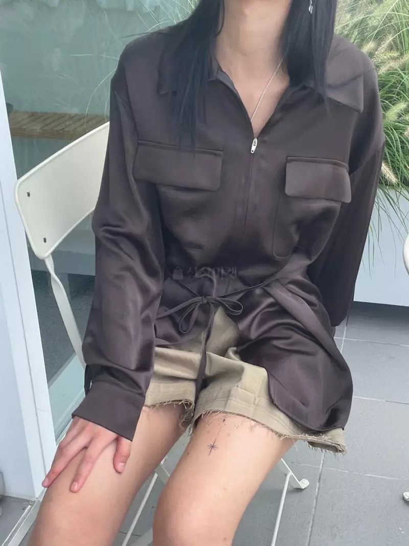 Kare - Korean Women Fashion - #momslook - Glossy Blouse - 10