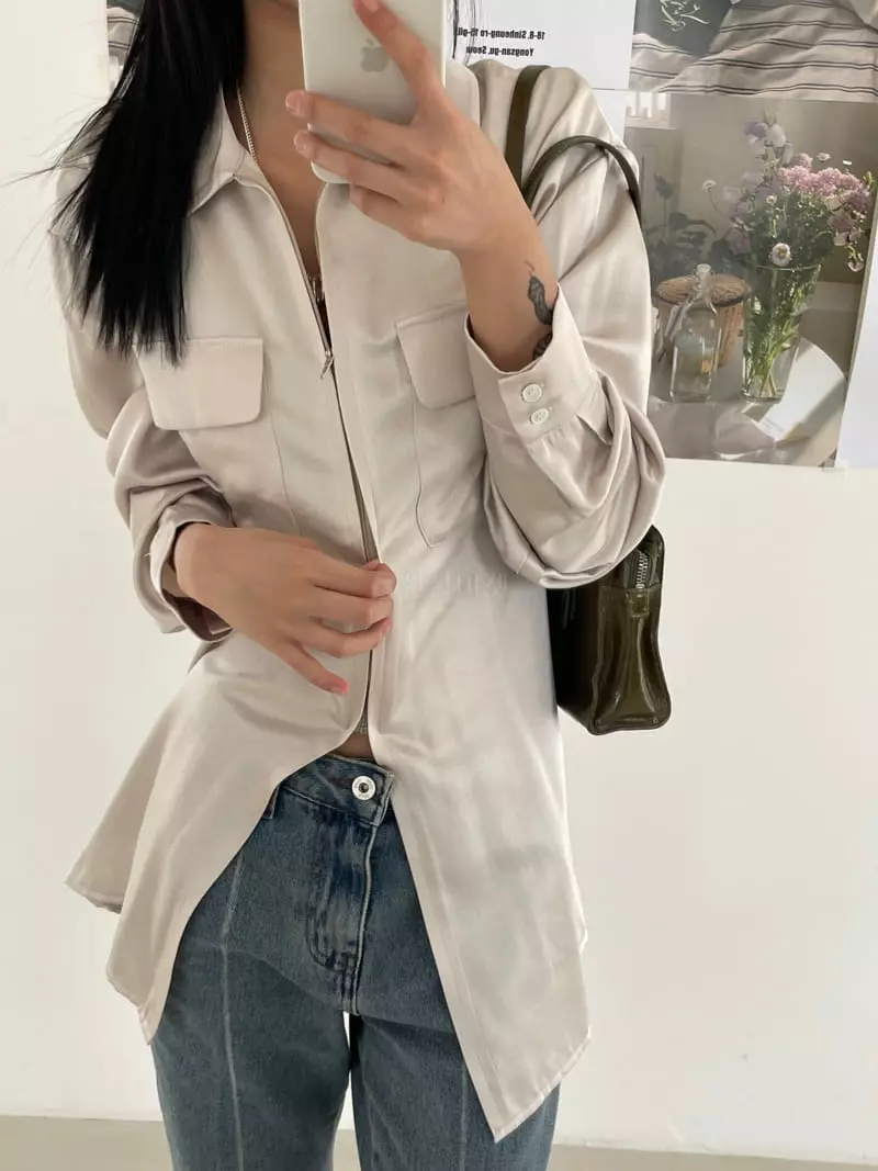 Kare - Korean Women Fashion - #momslook - Glossy Blouse - 2