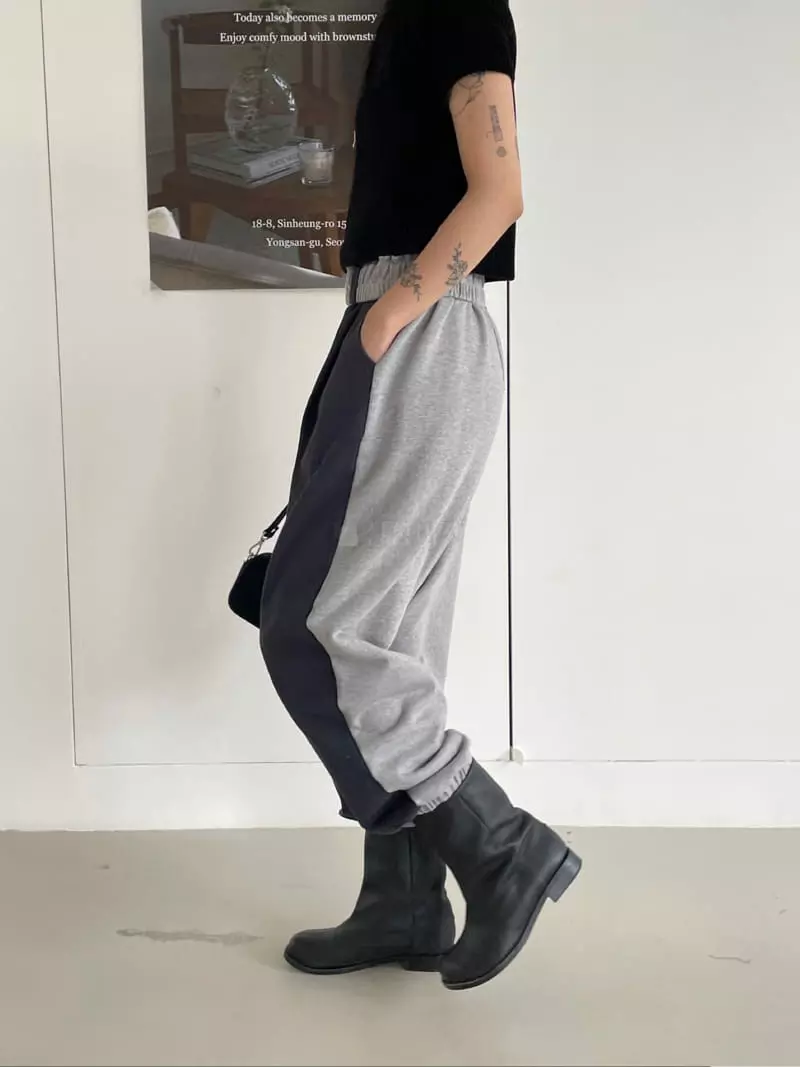 Kare - Korean Women Fashion - #momslook - Half Pants - 11