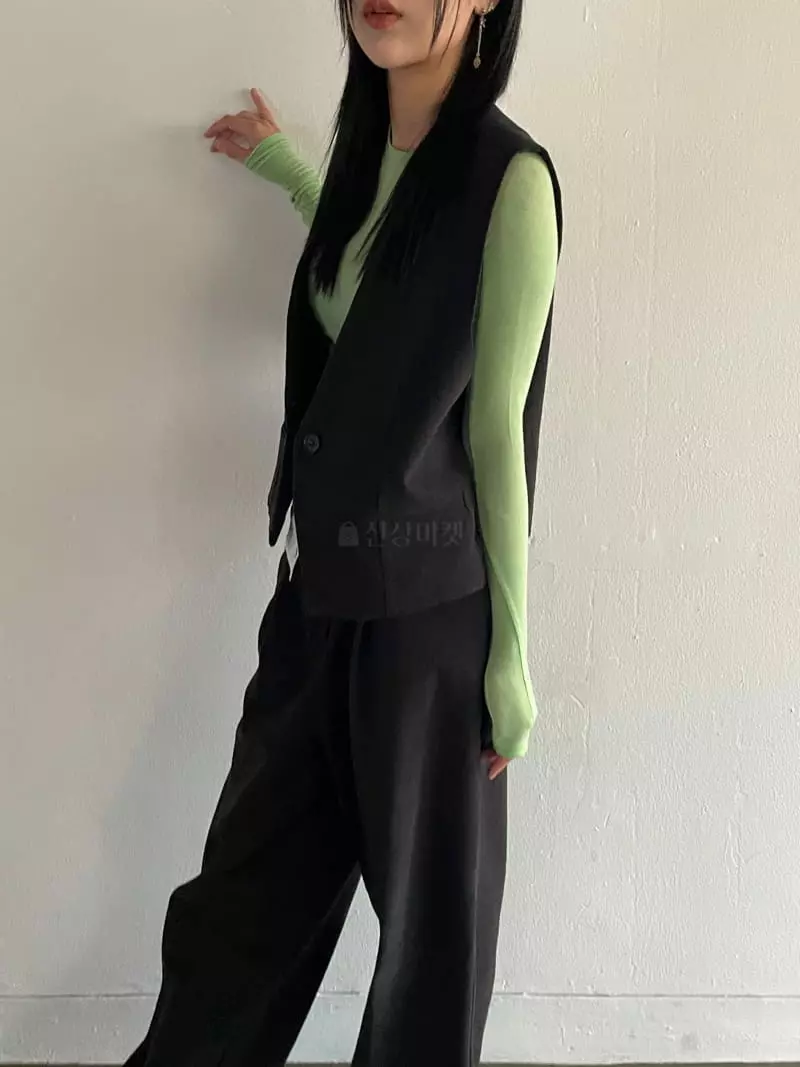 Kare - Korean Women Fashion - #momslook - Ford Vest - 11