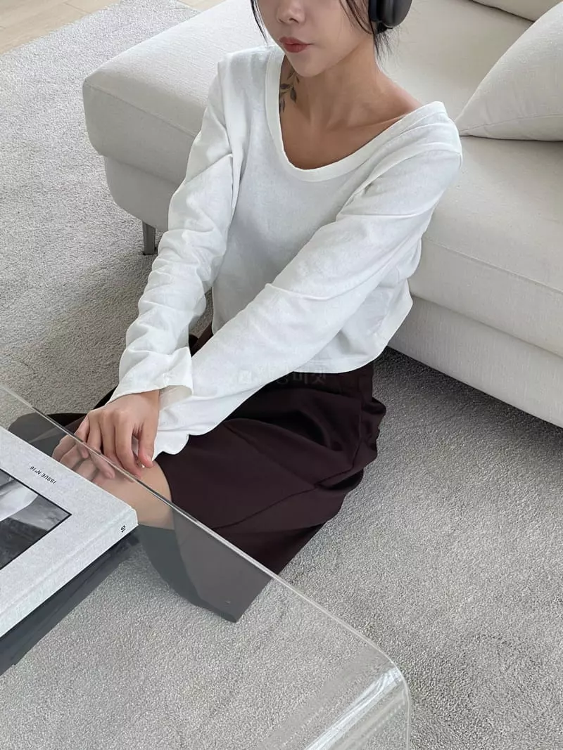 Kare - Korean Women Fashion - #momslook - Crop Tee