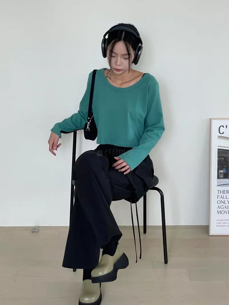 Kare - Korean Women Fashion - #momslook - Crop Tee - 7