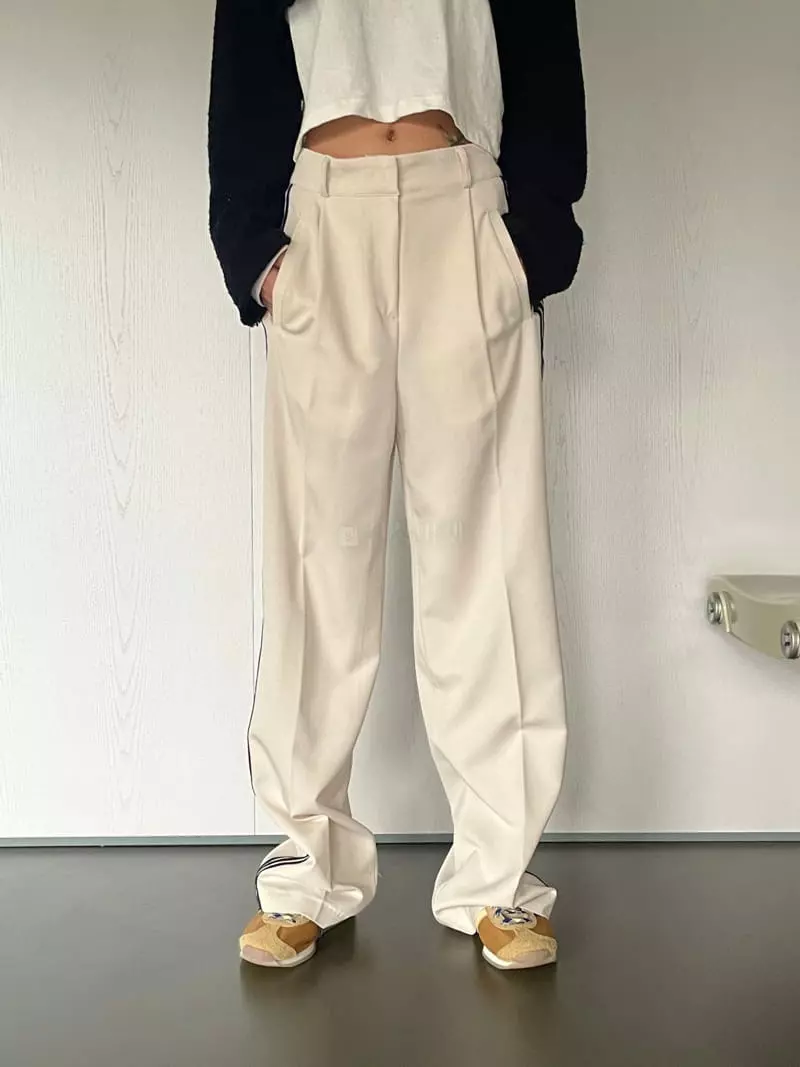 Kare - Korean Women Fashion - #momslook - Bain Pants - 3