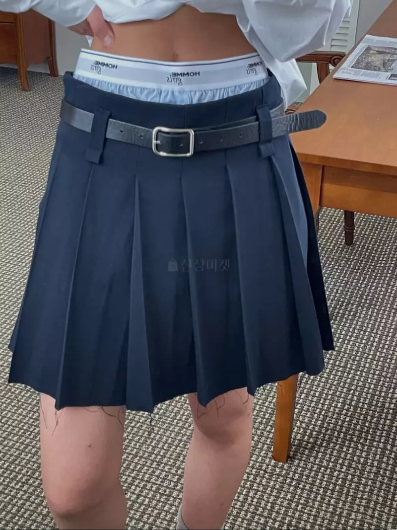 Kare - Korean Women Fashion - #momslook - Miu Skirt - 2