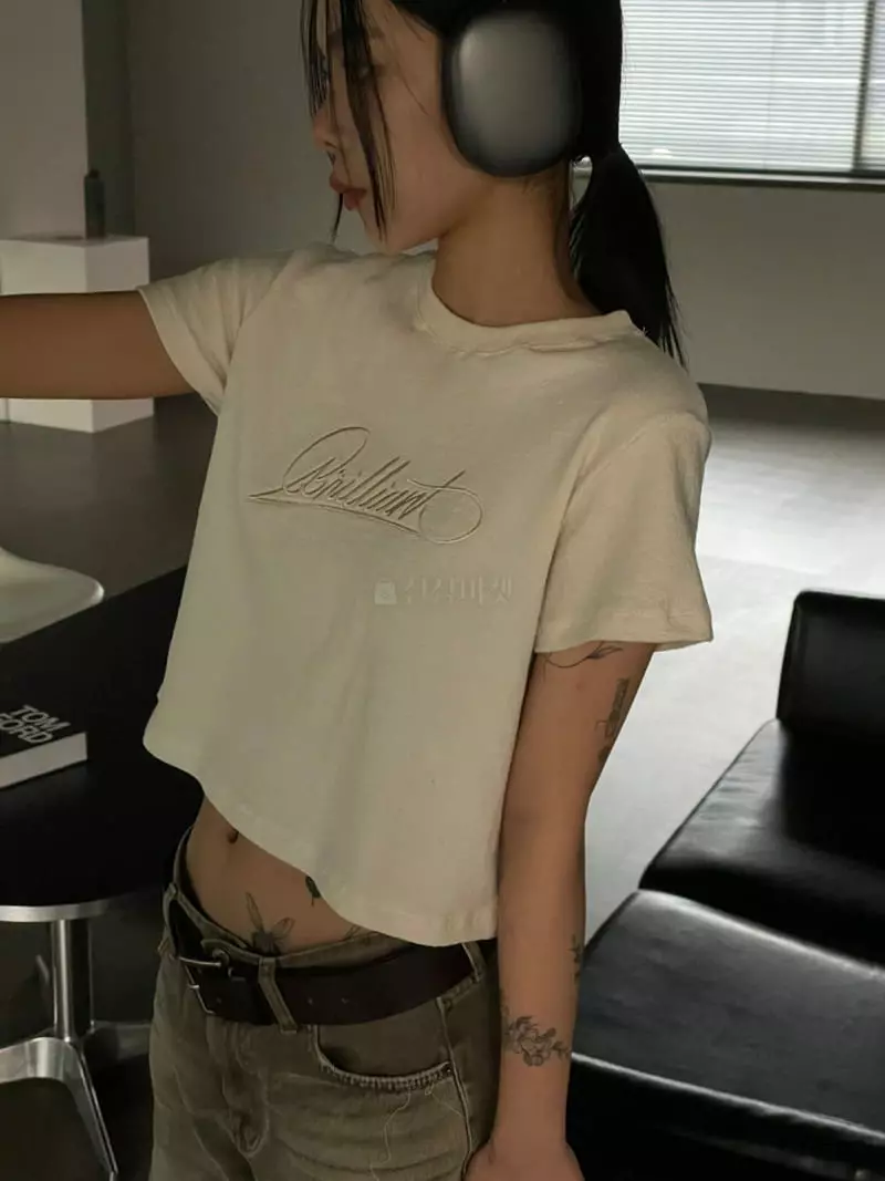 Kare - Korean Women Fashion - #restrostyle - Blan Tee - 10