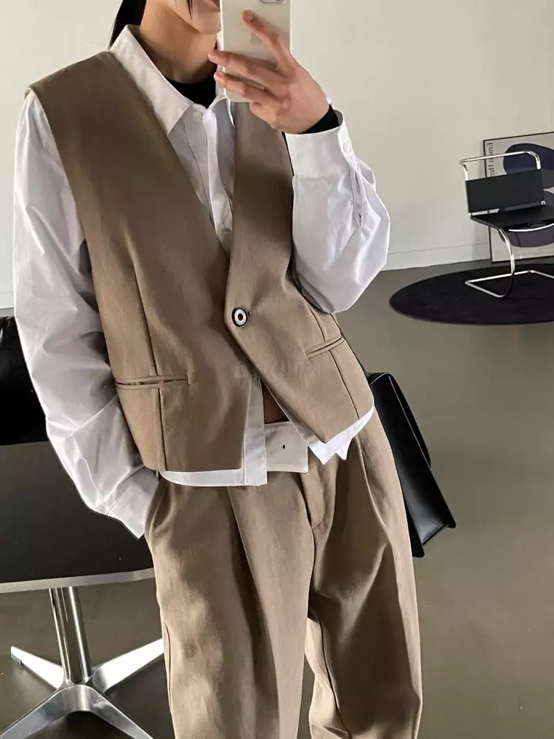 Kare - Korean Women Fashion - #romanticstyle - Ford Vest - 5