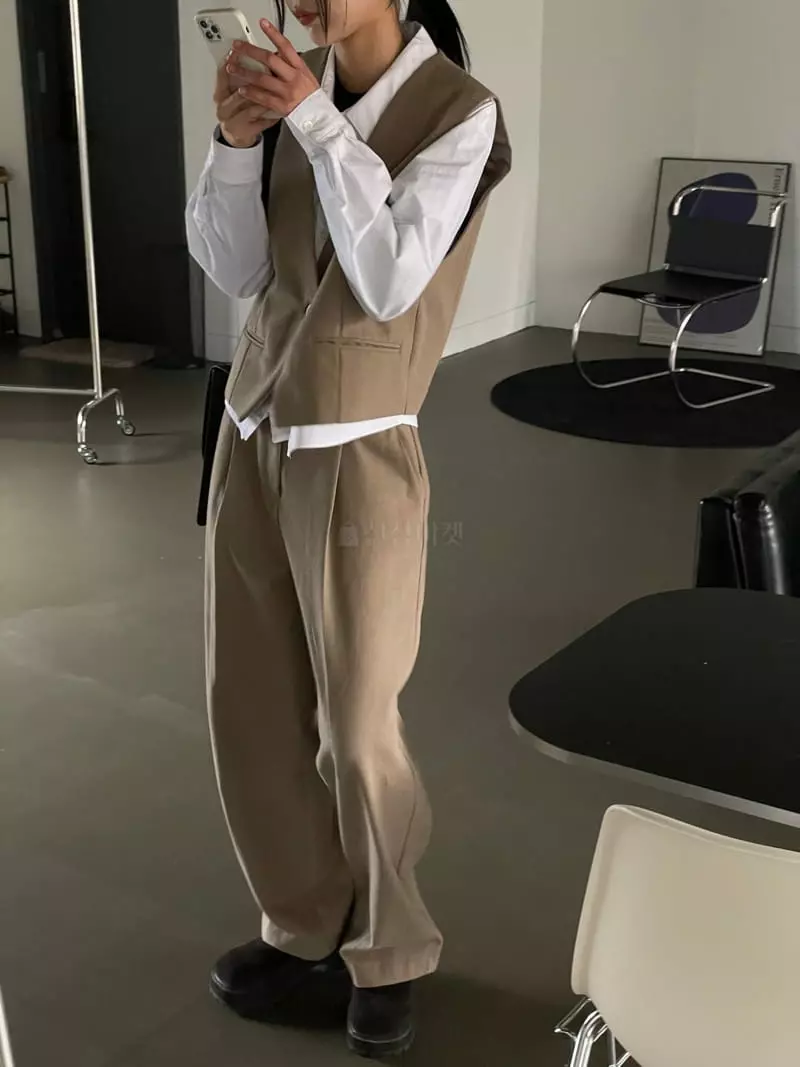 Kare - Korean Women Fashion - #restrostyle - Ford Pants - 4