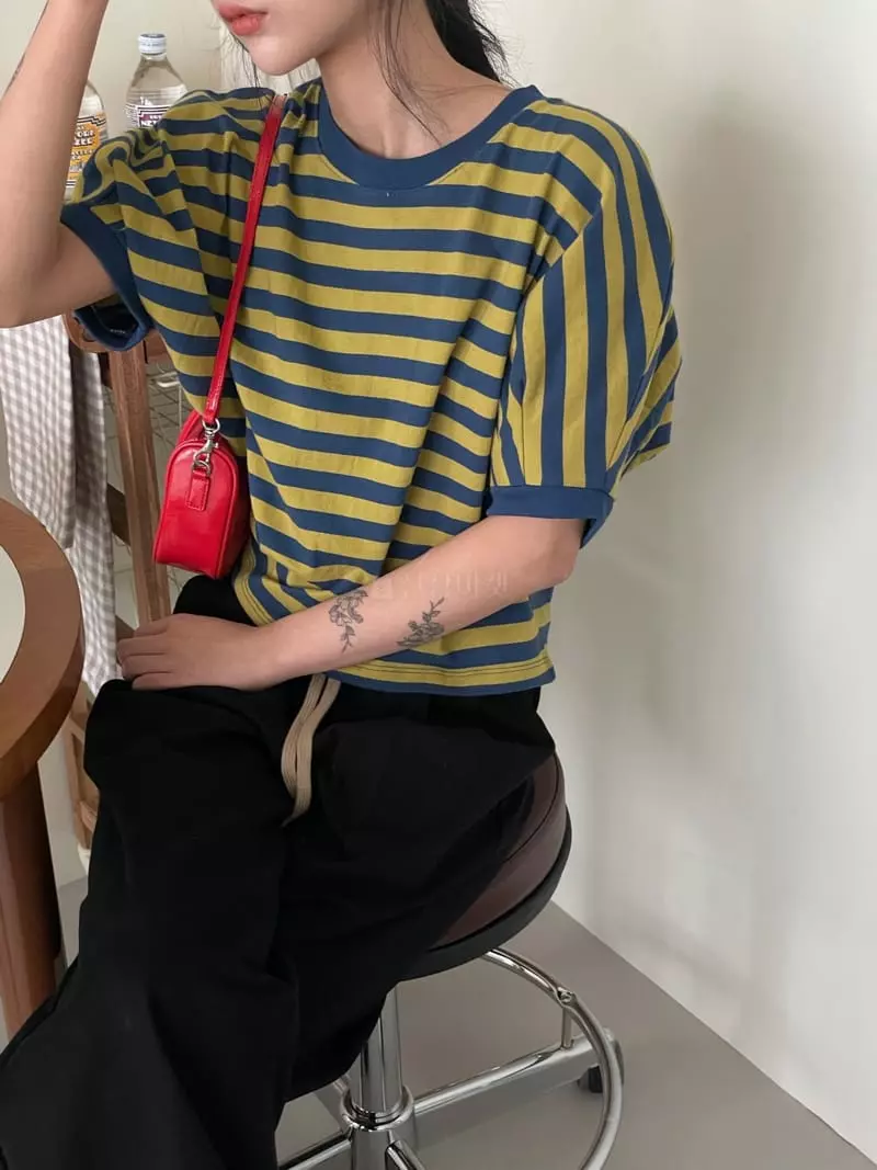 Kare - Korean Women Fashion - #vintageinspired - And U Tee - 11