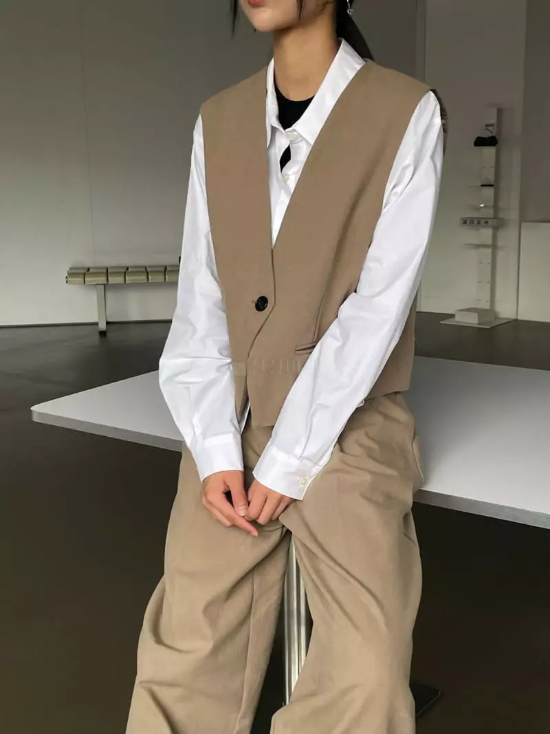 Kare - Korean Women Fashion - #vintagekidsstyle - Ford Vest - 2