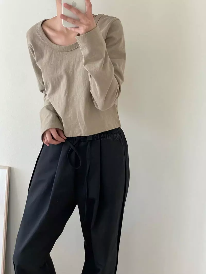 Kare - Korean Women Fashion - #momslook - Crop Tee - 4