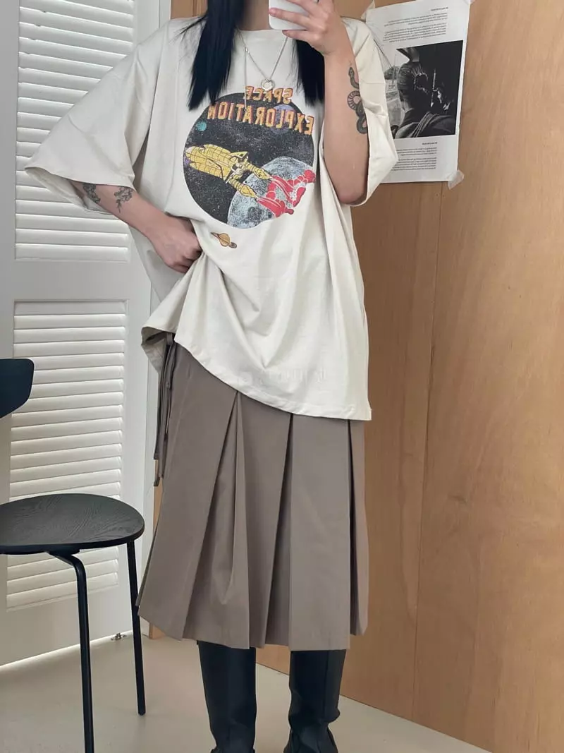 Kare - Korean Women Fashion - #womensfashion - Space Tee - 2