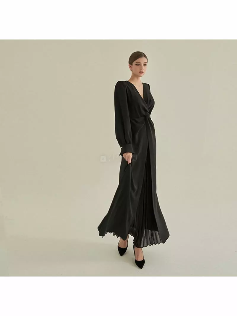 Kkonju - Korean Women Fashion - #momslook - De Blan One-piece - 6