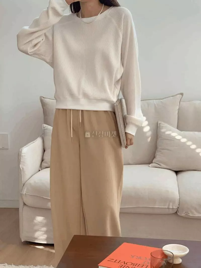 Knock - Korean Women Fashion - #momslook - Waffle Sweatshirt - 2