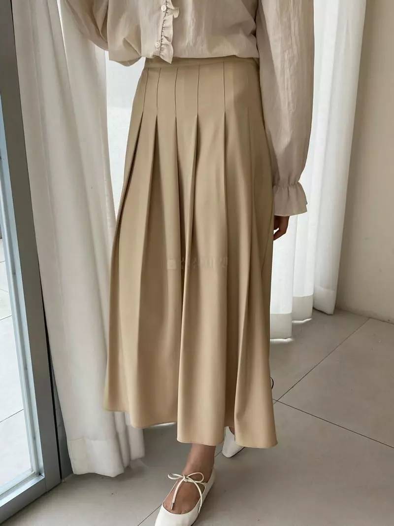 Knock - Korean Women Fashion - #momslook - Rich Wrinkle Skirt - 2