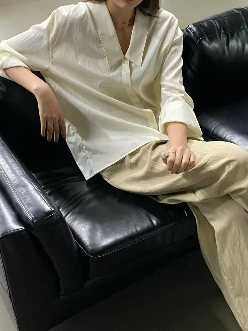 Knock - Korean Women Fashion - #womensfashion - Collar Blouse