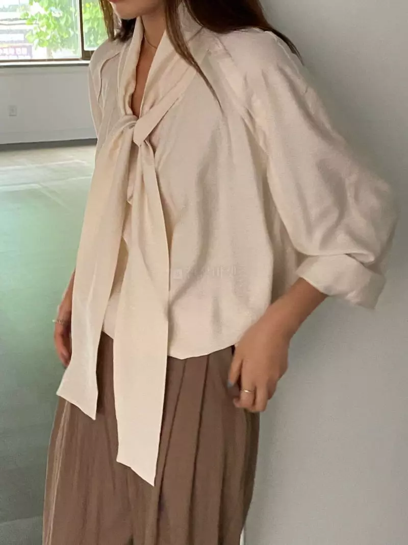 Knock - Korean Women Fashion - #momslook - Le Tie Blouse - 4