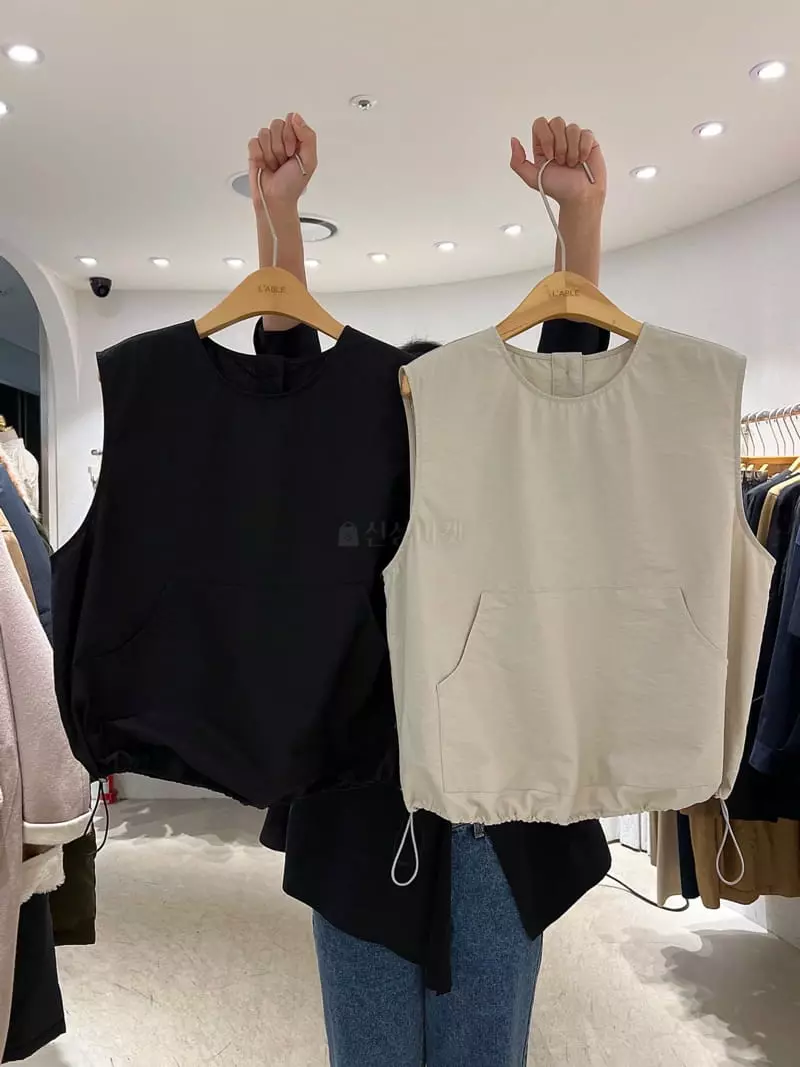 Lable - Korean Women Fashion - #vintagekidsstyle - Pocket Vest - 2