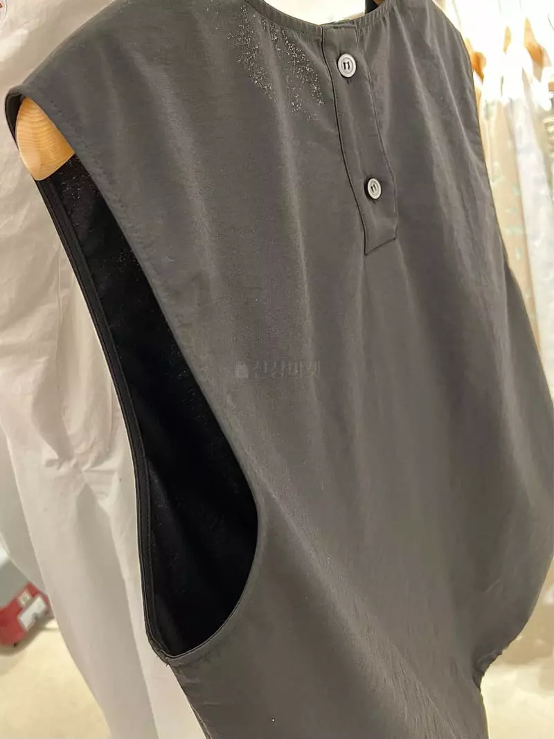 Lable - Korean Women Fashion - #womensfashion - Pocket Vest - 12
