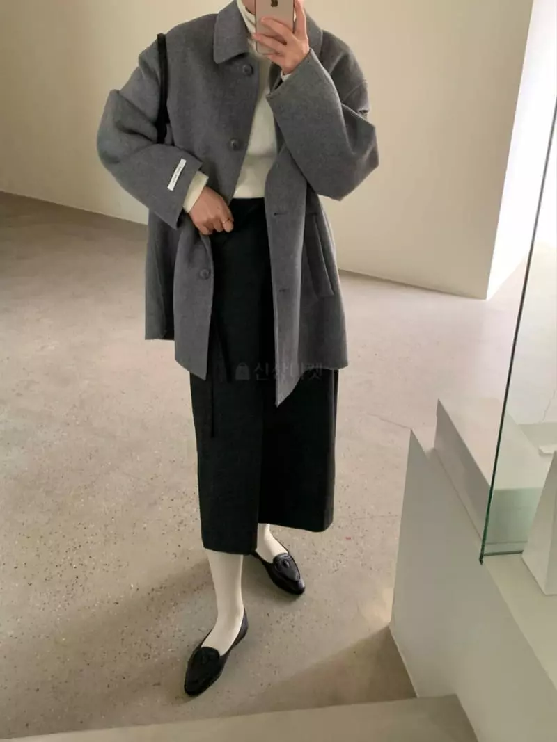 Lake Side - Korean Women Fashion - #momslook - Dda Wang Hand Coat - 3