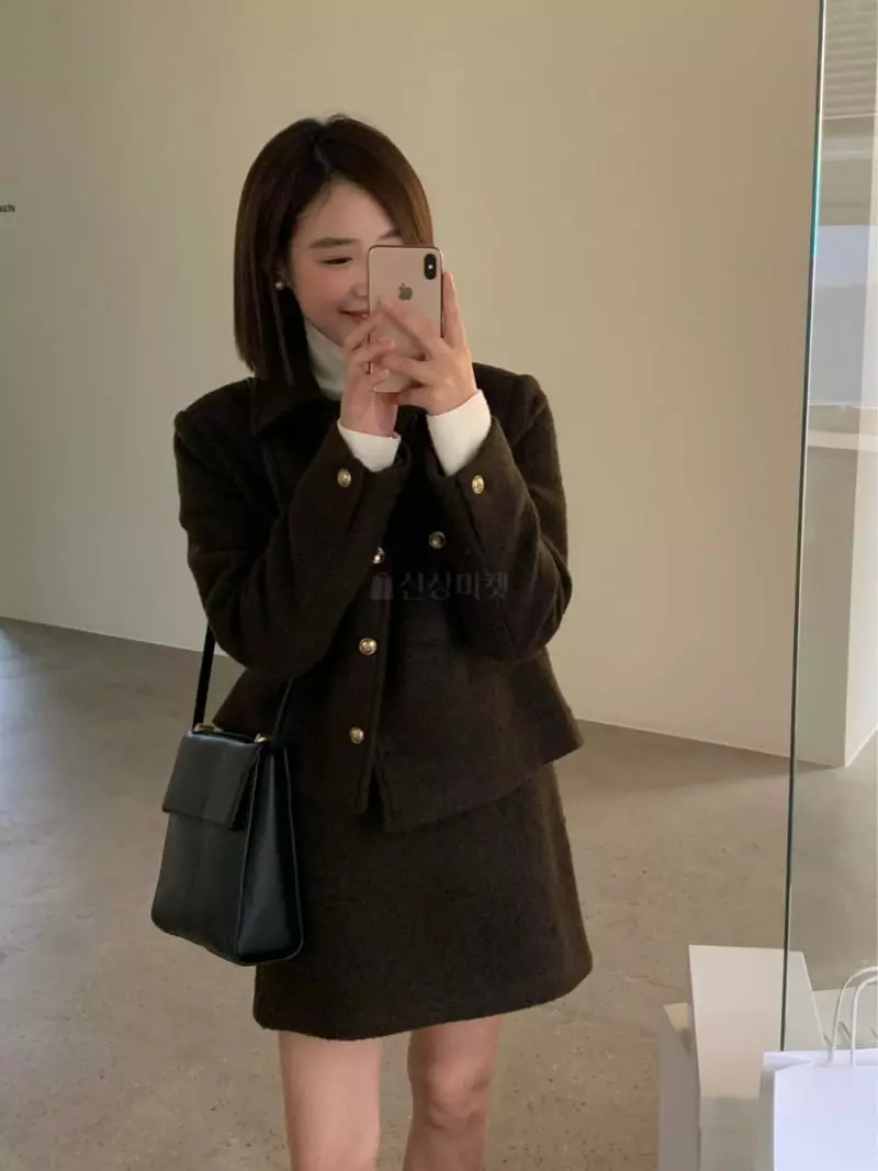 Lake Side - Korean Women Fashion - #restrostyle - Royal Alpaca Jacket - 12