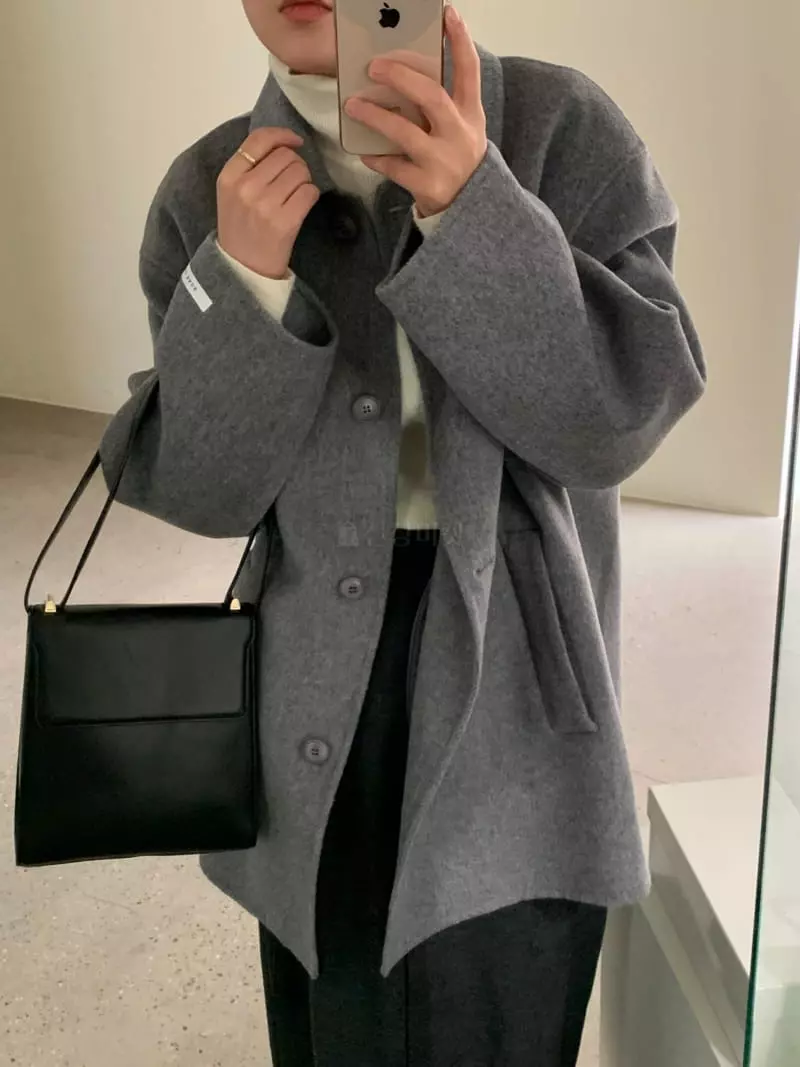 Lake Side - Korean Women Fashion - #momslook - Dda Wang Hand Coat - 4