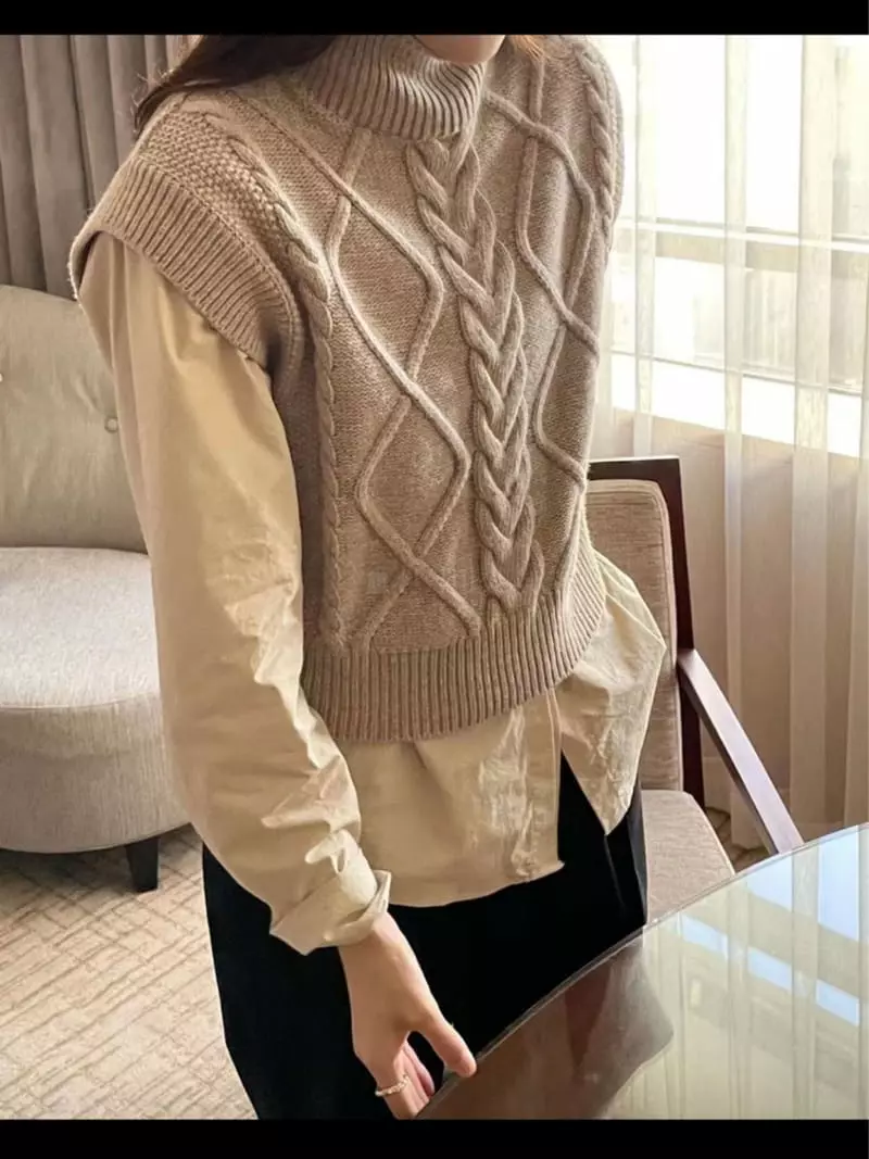Lamagie Pie - Korean Women Fashion - #momslook - Cable Turtleneck Vest Knit - 10