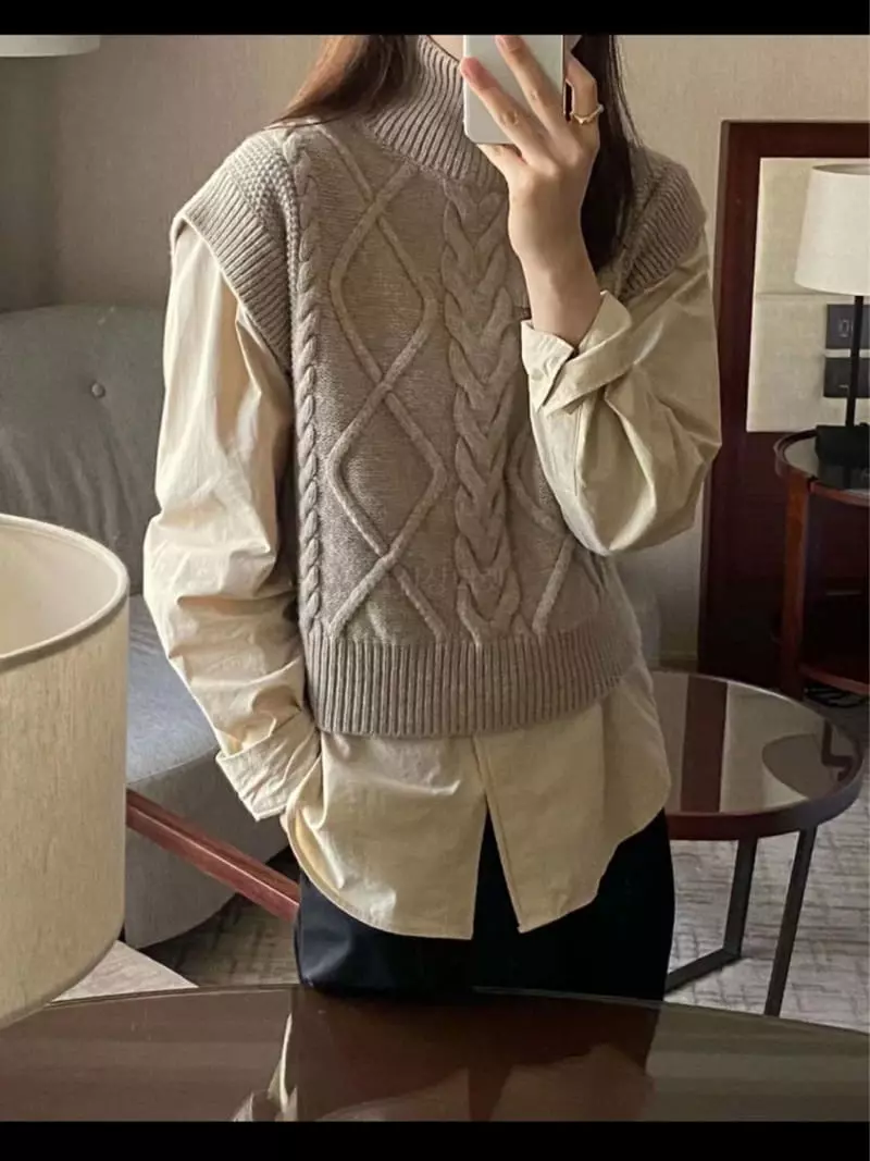 Lamagie Pie - Korean Women Fashion - #momslook - Cable Turtleneck Vest Knit - 12