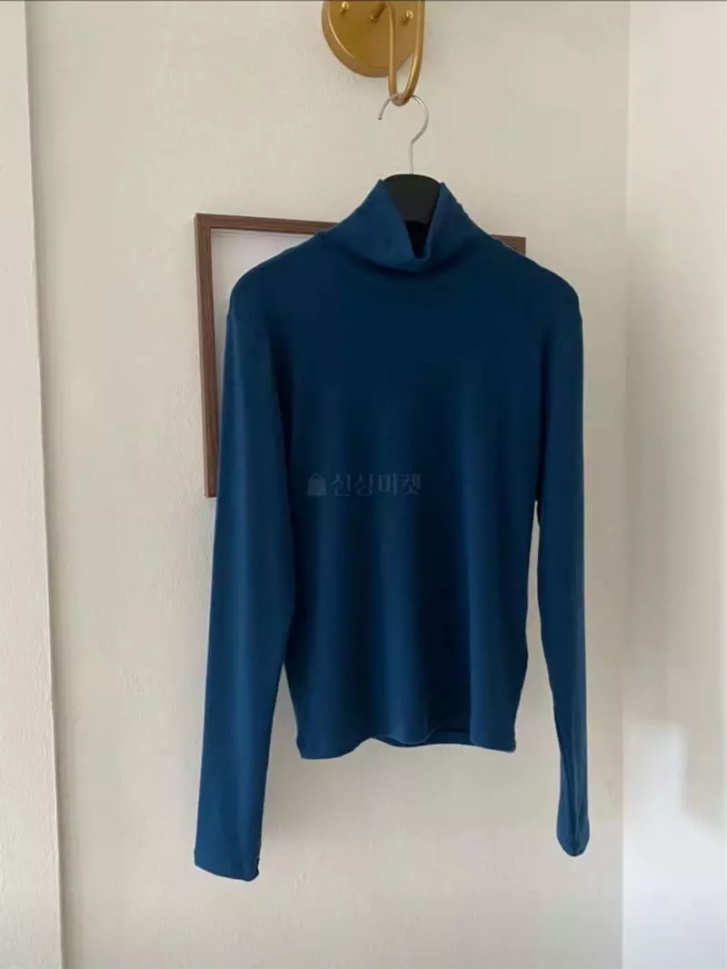 Lamagie Pie - Korean Women Fashion - #momslook - Turtleneck Tee