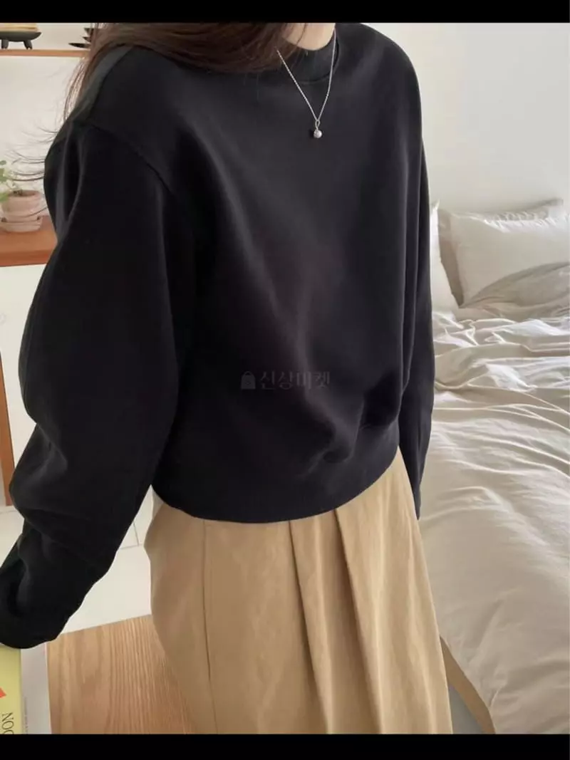 Lamagie Pie - Korean Women Fashion - #thatsdarling - Crop Sweatshirt - 4