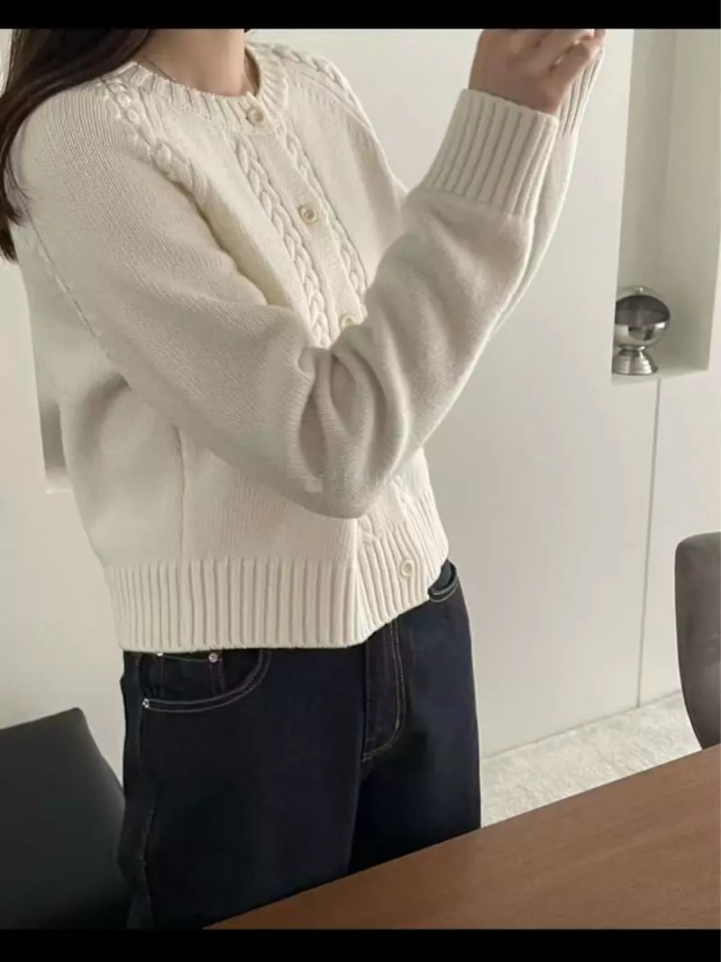 Lamagie Pie - Korean Women Fashion - #thelittlethings - Cable Raglan Cardigan - 2