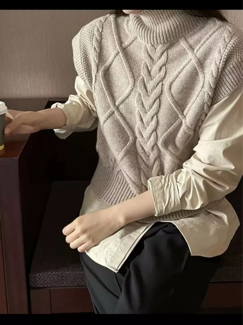 Lamagie Pie - Korean Women Fashion - #womensfashion - Cable Turtleneck Vest Knit - 11
