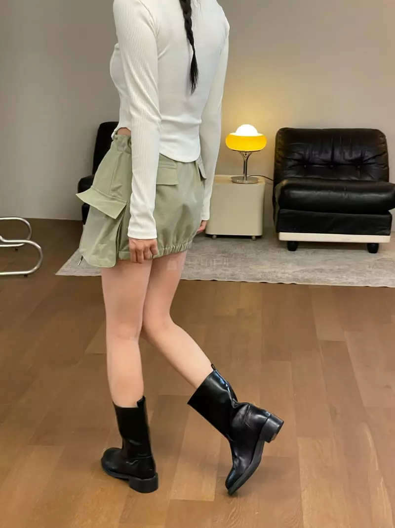 Lamp - Korean Women Fashion - #momslook - Hadid Skirt