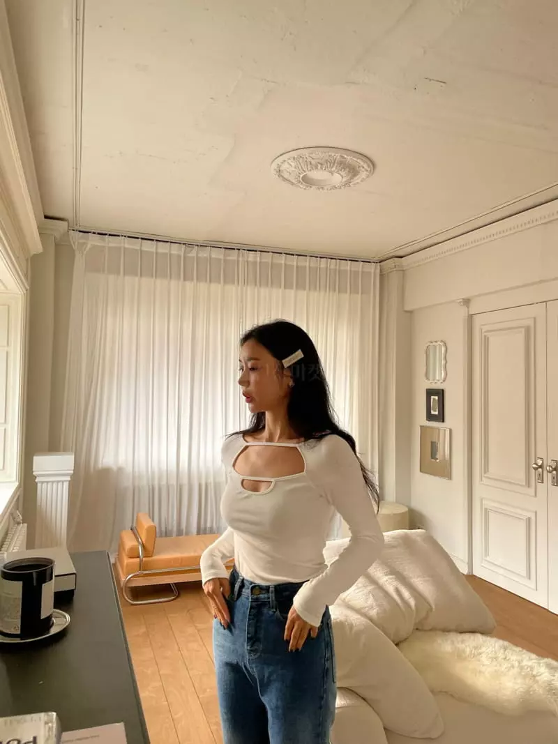 Lamp - Korean Women Fashion - #pursuepretty - Soft Tee - 2