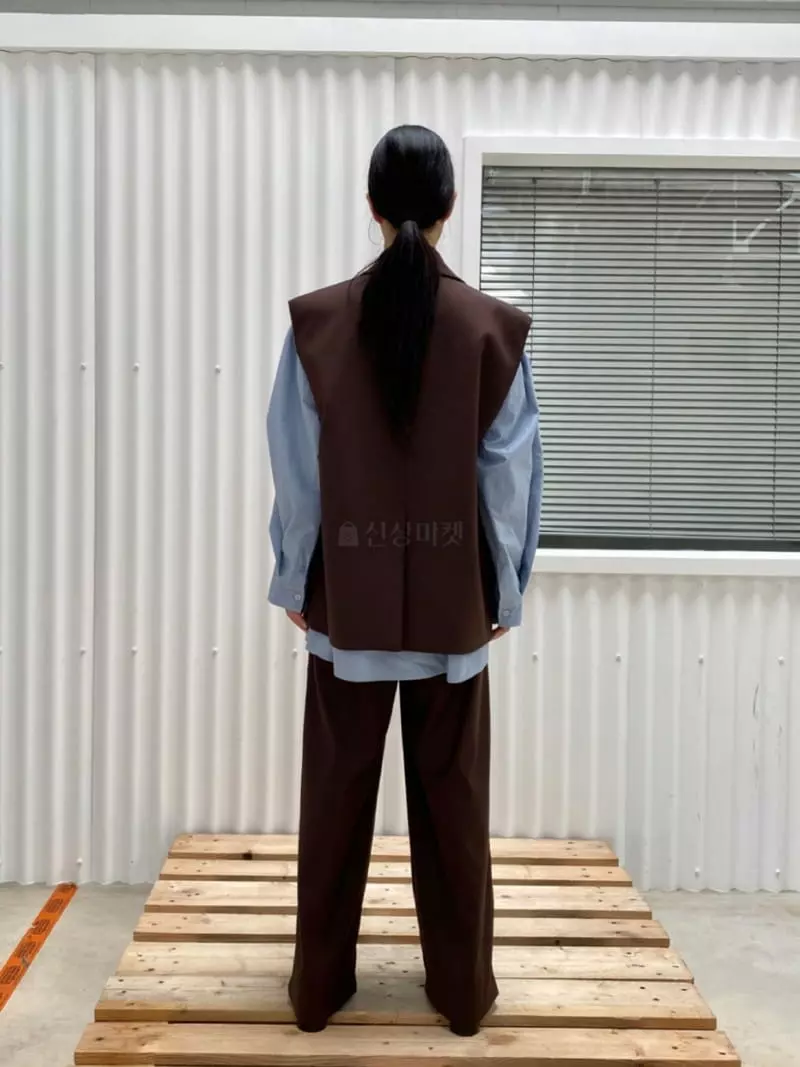 Le-Ppl - Korean Women Fashion - #momslook - Bolf Vest - 7