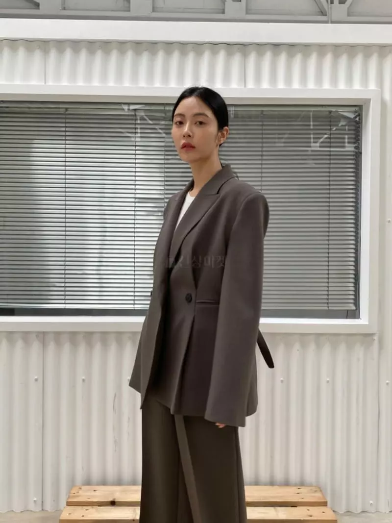 Le-Ppl - Korean Women Fashion - #momslook - Button Jacket