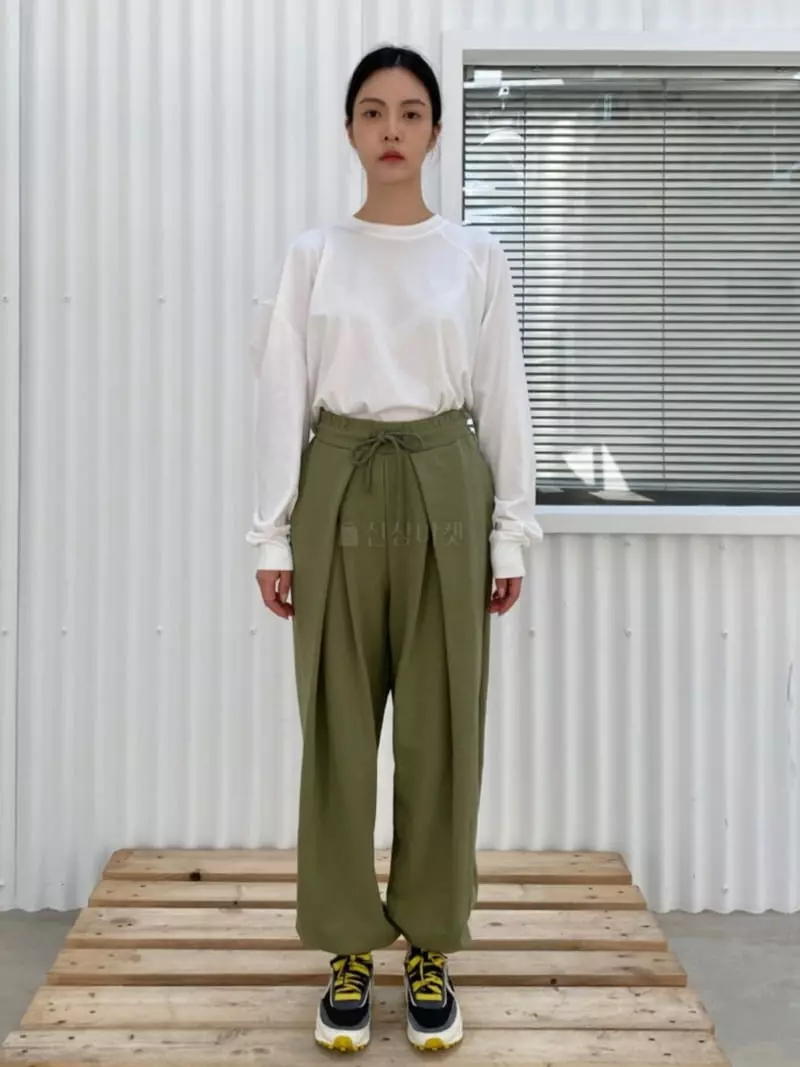 Le-Ppl - Korean Women Fashion - #momslook - Low Pants