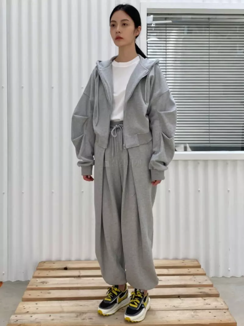 Le-Ppl - Korean Women Fashion - #momslook - Low Jumper - 2