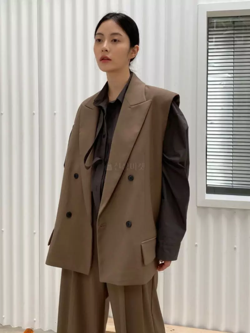 Le-Ppl - Korean Women Fashion - #womensfashion - Bolf Vest - 2