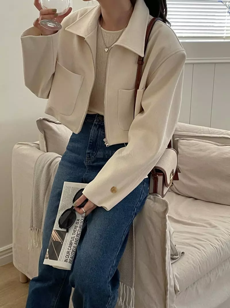 Lefave - Korean Women Fashion - #vintagekidsstyle - Pocket Short Jacket - 2