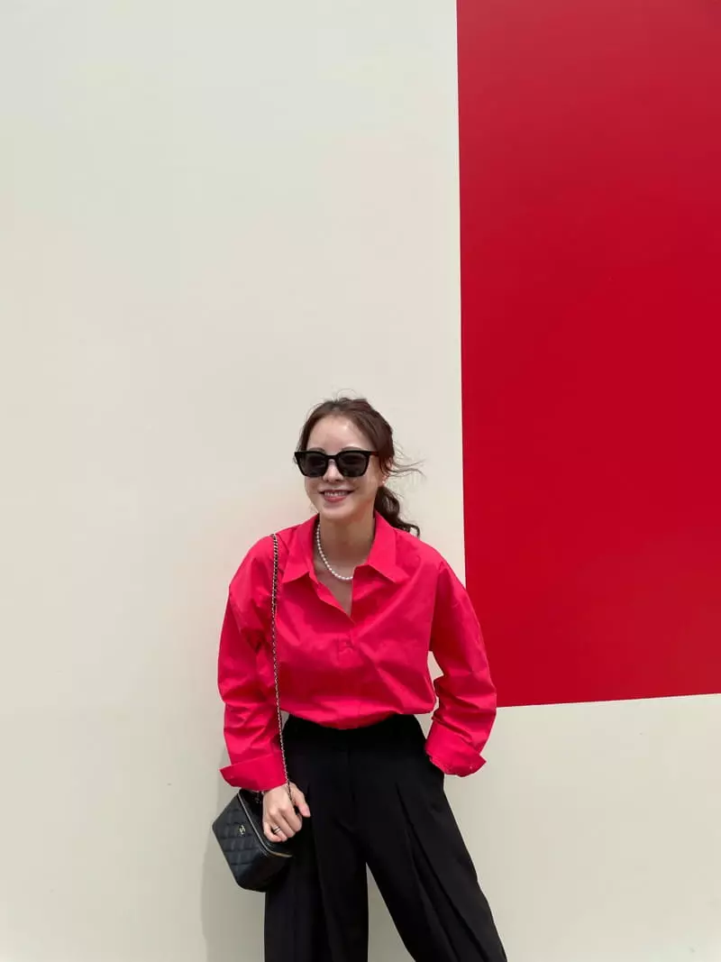 Levase - Korean Women Fashion - #momslook - Vivid Shirt - 3